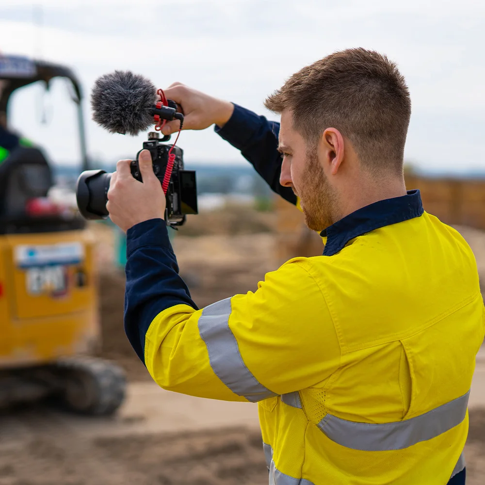 A44 About Jordan Hennessy 5 V1